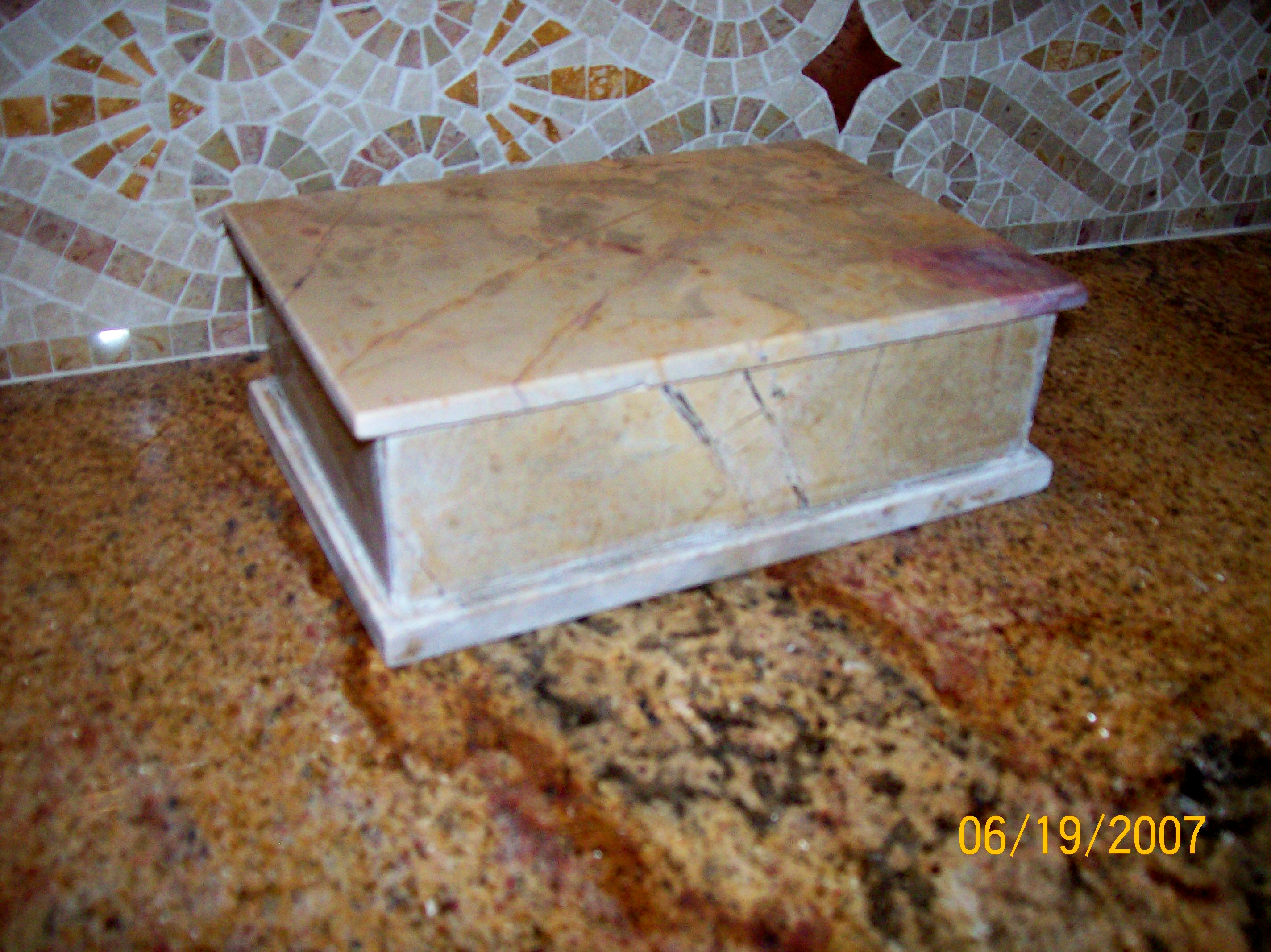 webassets/cottonbox.jpg